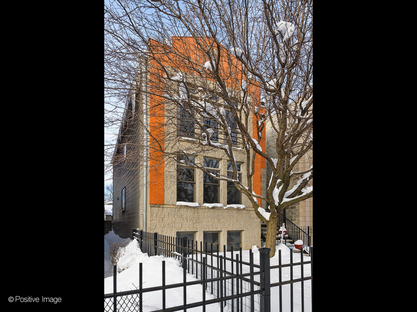 2132 West Huron Street Chicago, IL 60612 - Photo 2 of 30