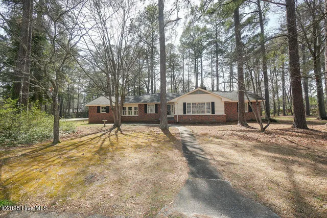 $245,000 | 1201 Charles Drive, Laurinburg, NC 28352