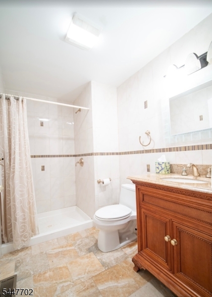 69 Ridge Drive Livingston, NJ 07039 - Photo 28 of 34 Gallery Image 28