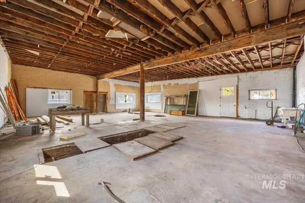 $275,000 | 120 North Main Street, Homedale, ID 83628