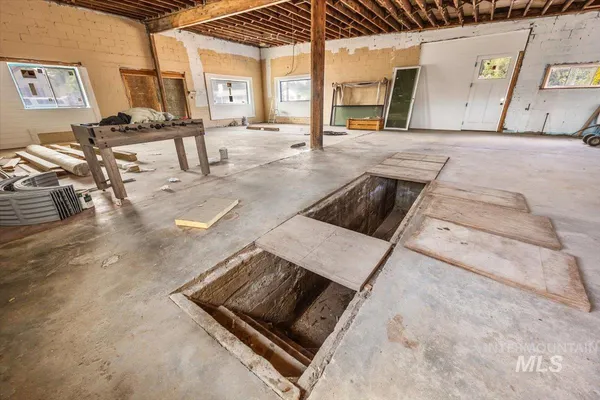 $275,000 | 120 North Main Street, Homedale, ID 83628