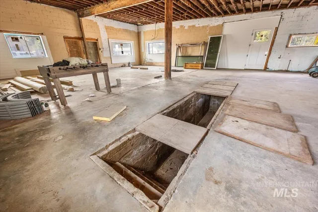 $299,000 | 120 North Main Street, Homedale, ID 83628