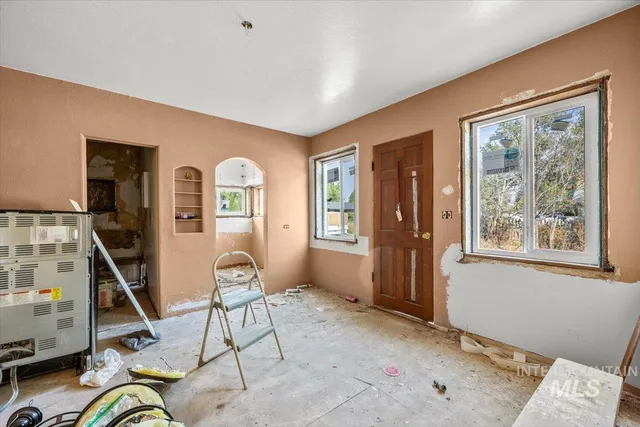 $299,000 | 120 North Main Street, Homedale, ID 83628