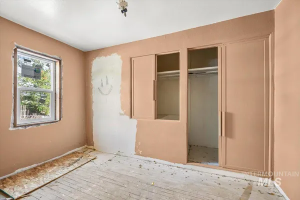 $275,000 | 120 North Main Street, Homedale, ID 83628