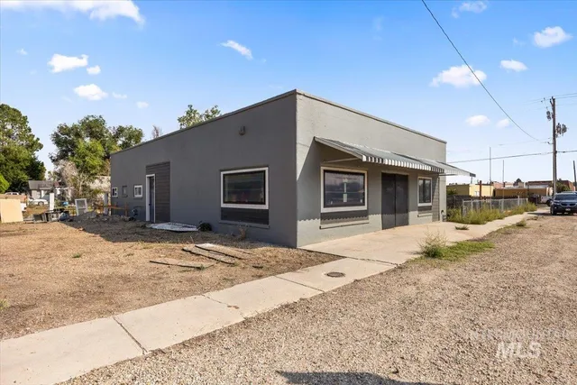 $299,000 | 120 North Main Street, Homedale, ID 83628