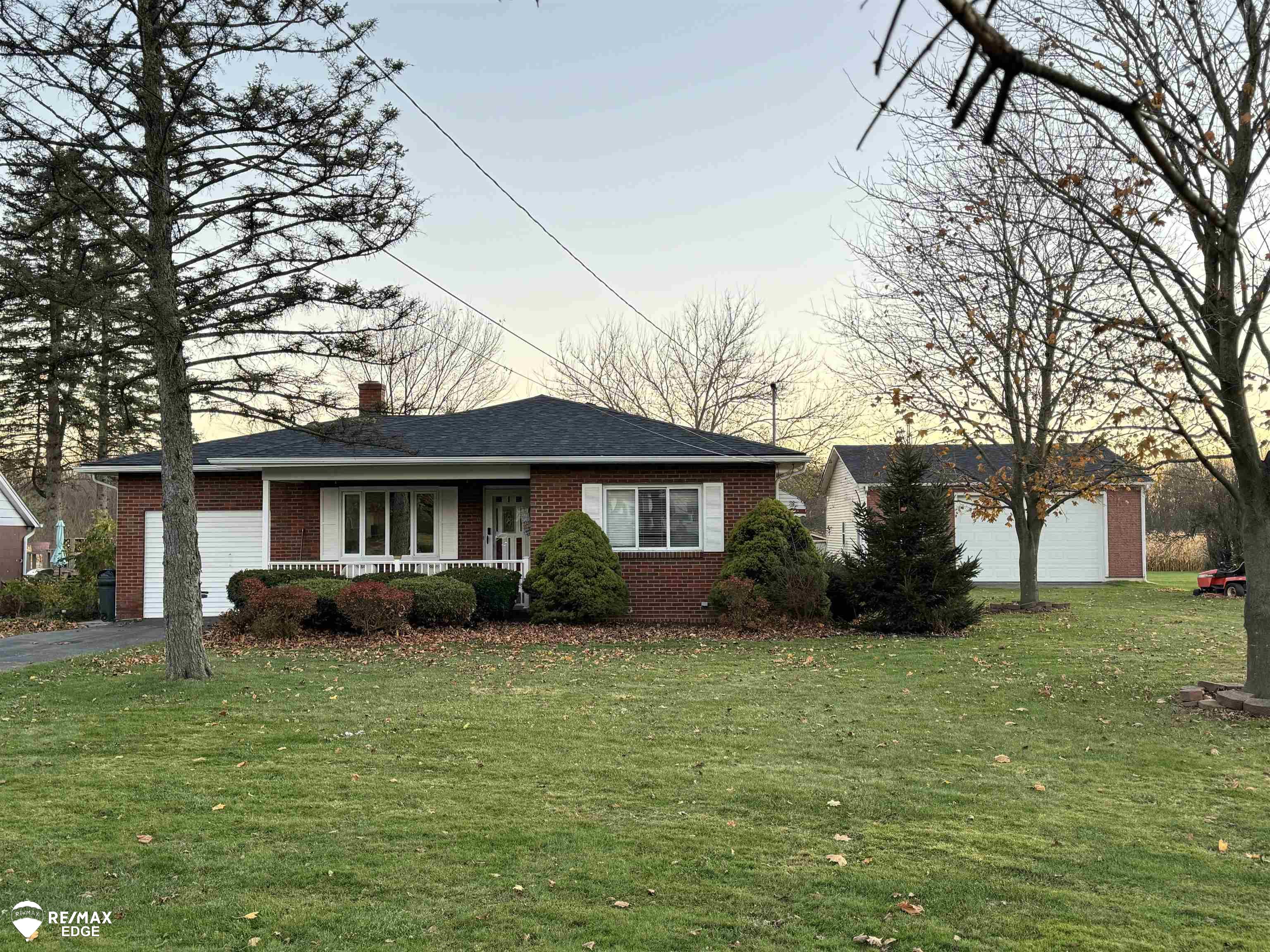 8258 Davison Road Davison, MI 48423 - Photo 2 of 5