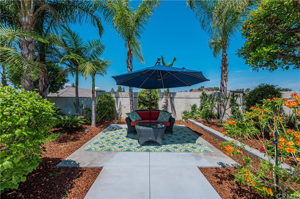 5817 Royale Place Riverside, CA 92506 - Photo 16 of 64 Tuck away for solitude.