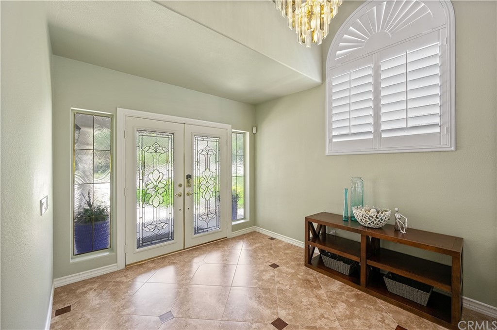 5817 Royale Place Riverside, CA 92506 - Photo 17 of 64