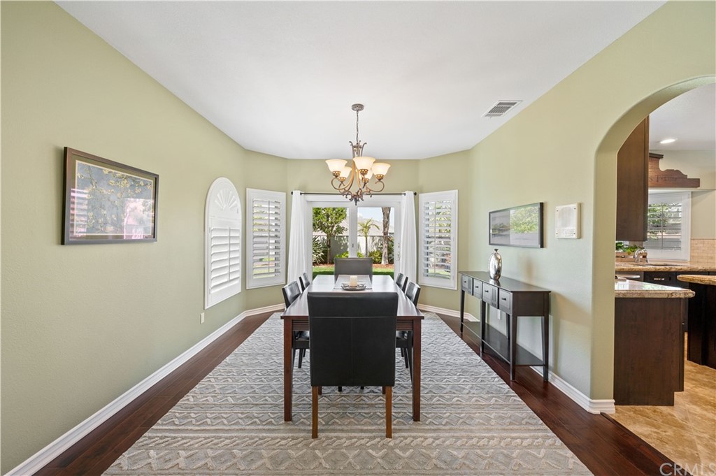 5817 Royale Place Riverside, CA 92506 - Photo 21 of 64