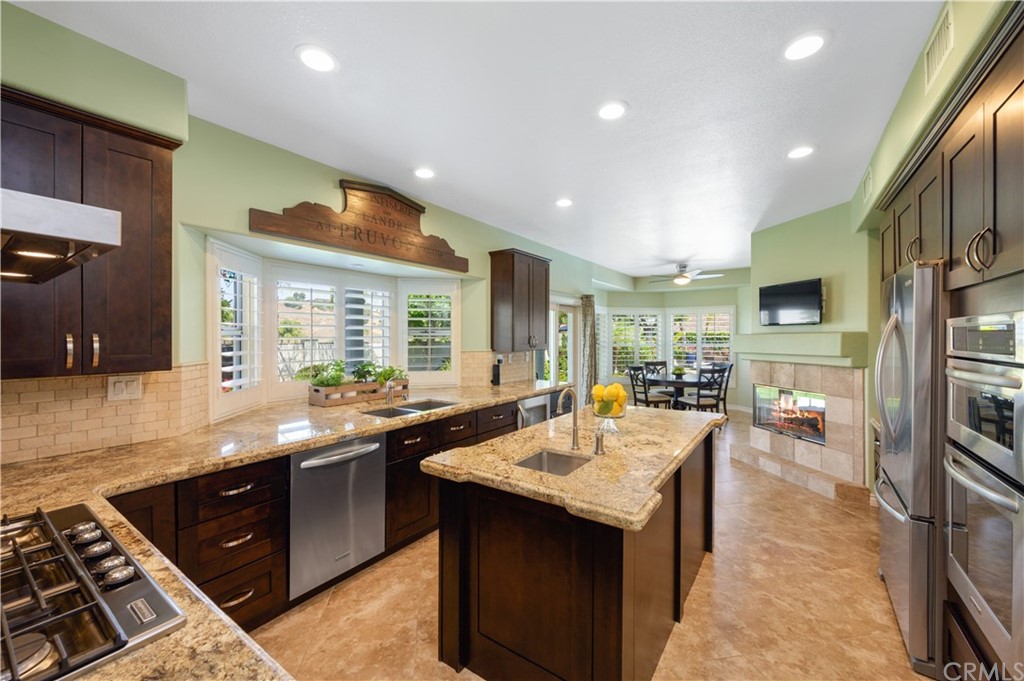 5817 Royale Place Riverside, CA 92506 - Photo 23 of 64