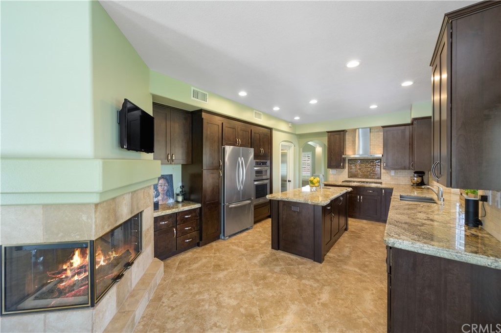 5817 Royale Place Riverside, CA 92506 - Photo 25 of 64