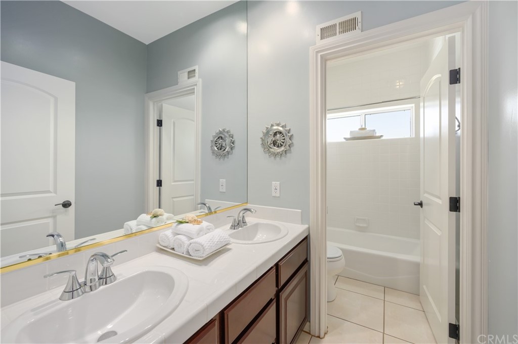 5817 Royale Place Riverside, CA 92506 - Photo 49 of 64 Guest bath next to loft