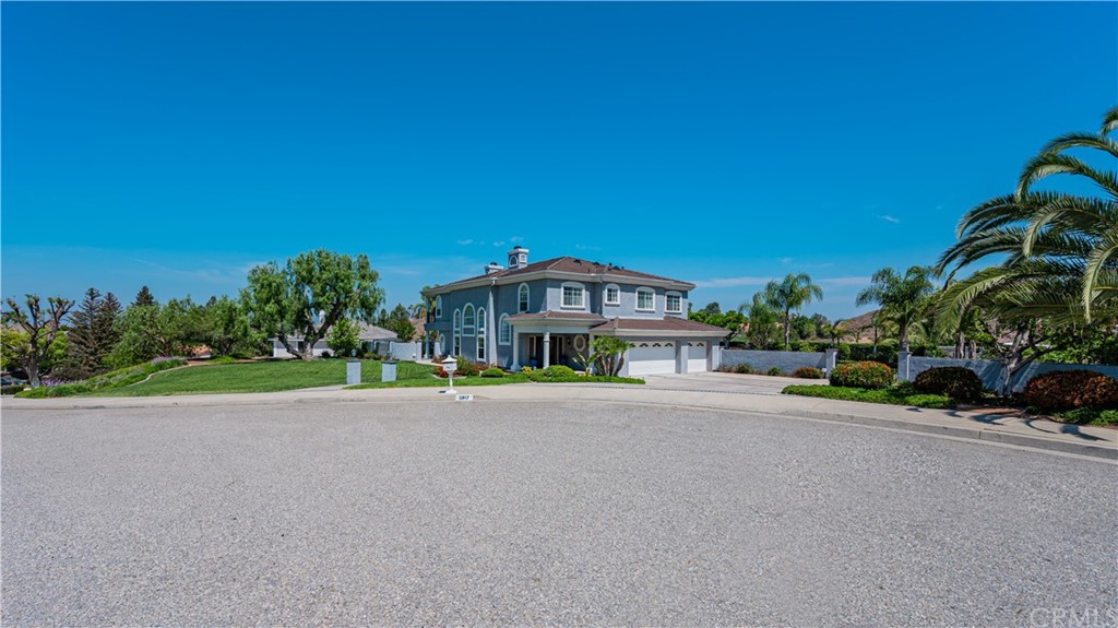 5817 Royale Place Riverside, CA 92506 - Photo 64 of 64 Cul-de-sac lot with lots of space!