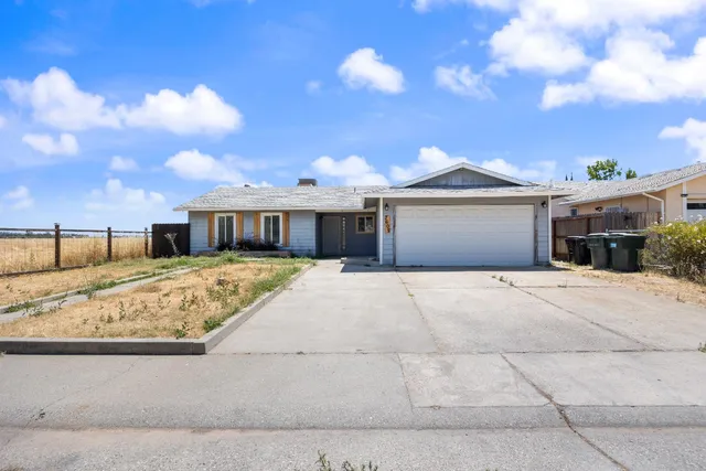 $379,000 | 7608 Milldale Circle, Elverta, CA 95626