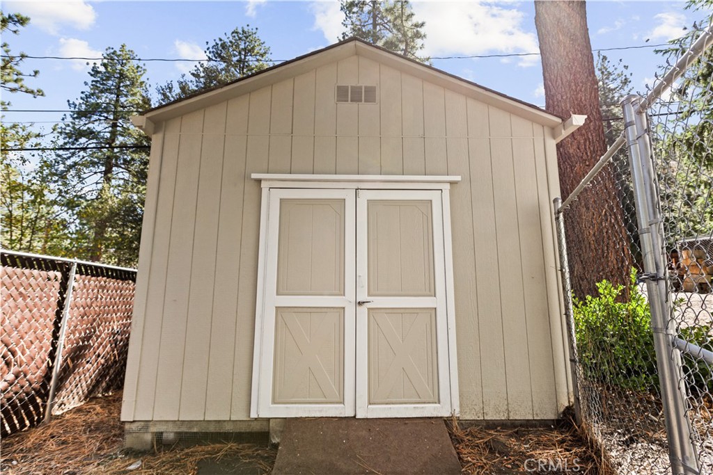 6155 Cardinal Road Wrightwood, CA 92397 - Photo 39 of 45 Gallery Image 39