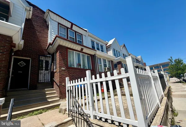 $1,200 | 4644 G Street, Unit 1, Philadelphia, PA 19120