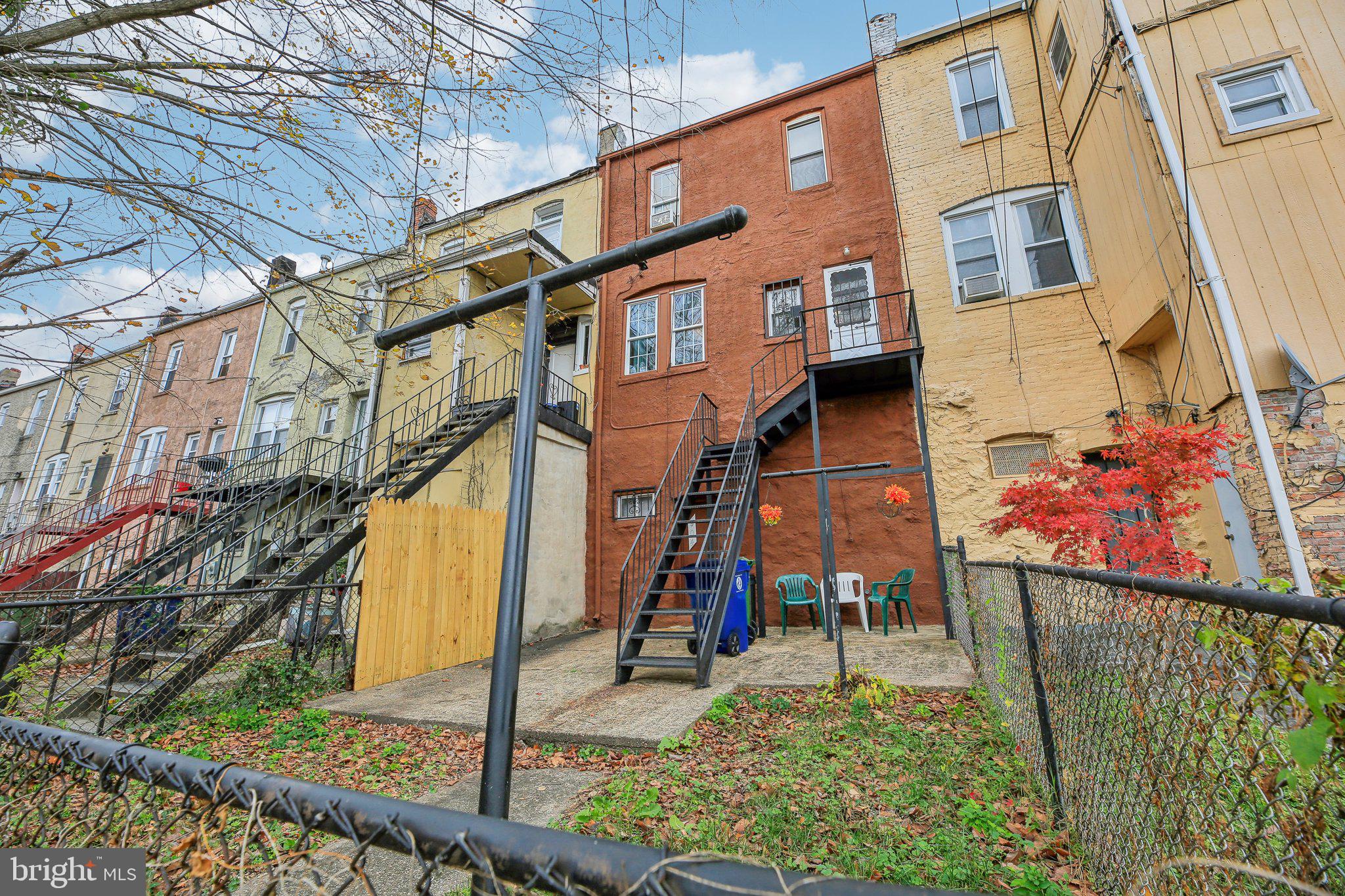 904 North Rosedale Street Baltimore, MD 21216 - Photo 33 of 38 a view of a pathway of a house