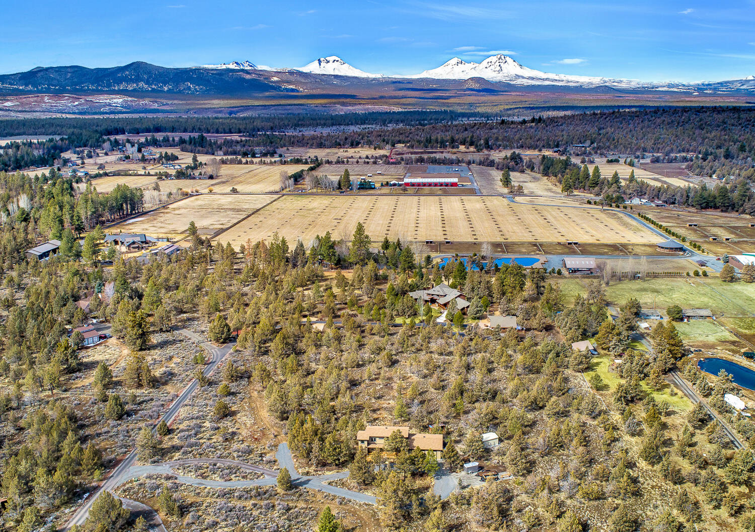 18359 Pinehurst Road Bend, OR 97703 - Photo 32 of 37 32