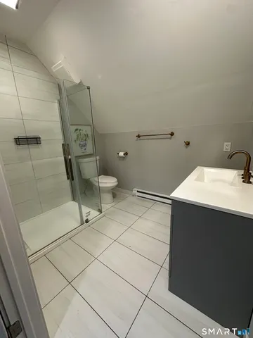 $1,850 | 27 9th Street, Derby, CT 06418