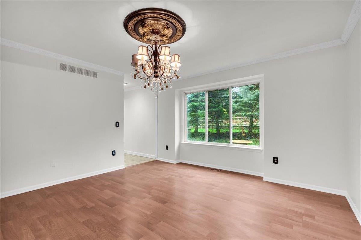 7295 West Maple Road West Bloomfield, MI 48322 - Photo 5 of 40 Gallery Image 5