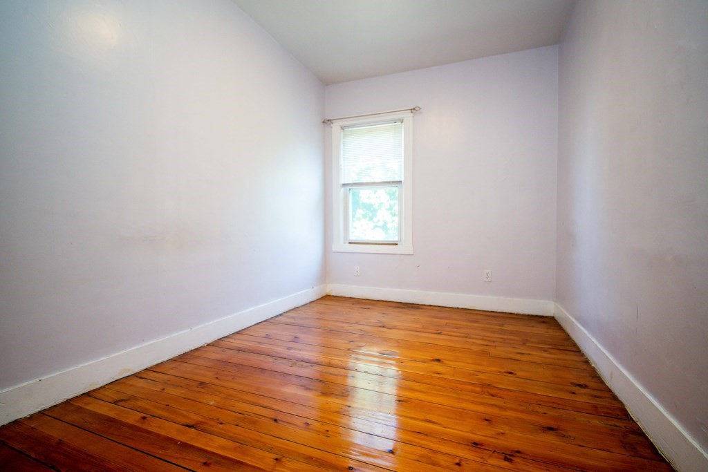 86 Hunter Street Fall River, MA 02721 - Photo 20 of 32