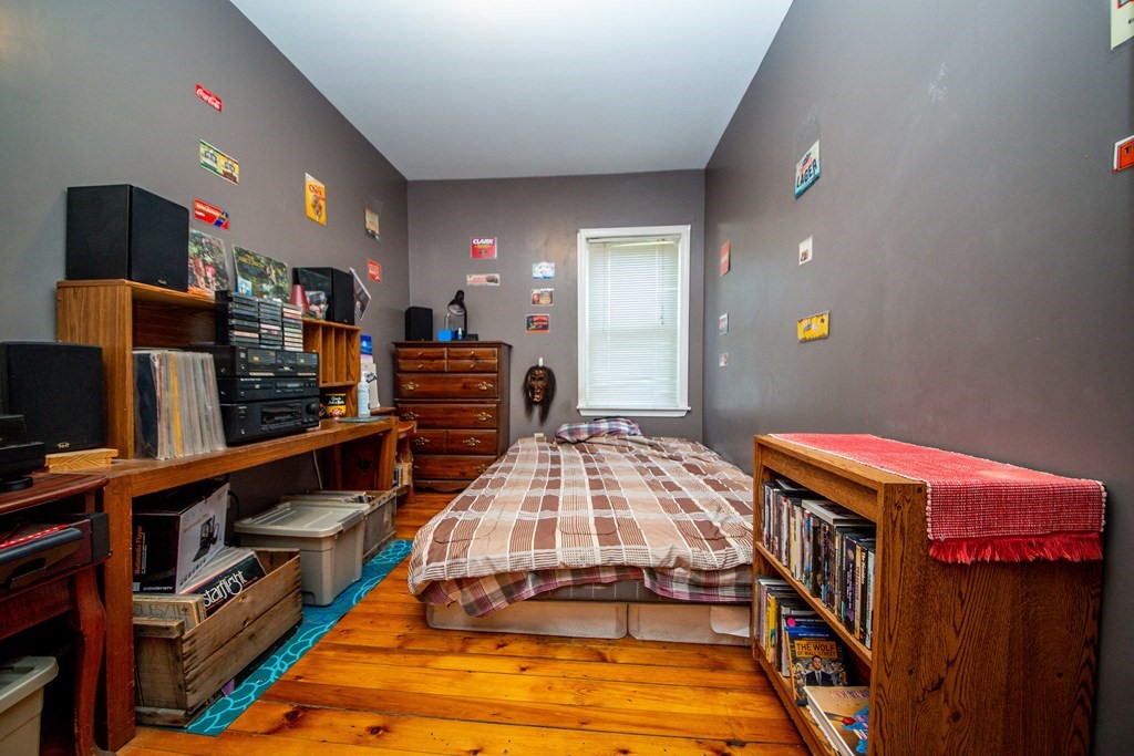 86 Hunter Street Fall River, MA 02721 - Photo 26 of 32