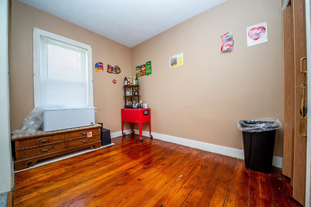 86 Hunter Street Fall River, MA 02721 - Photo 28 of 32