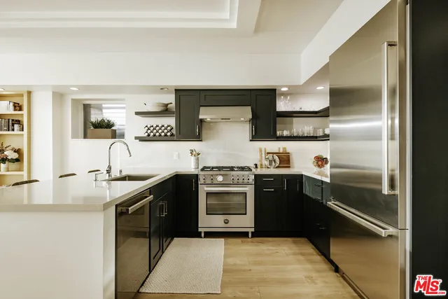 $1,150,000 | 2817 3rd Street, Unit 4, Santa Monica, CA 90405