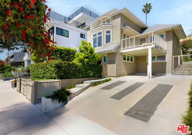 $1,150,000 | 2817 3rd Street, Unit 4, Santa Monica, CA 90405