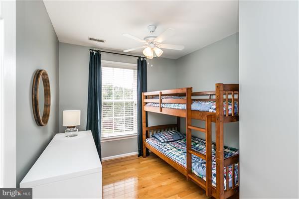 660 Howards Loop Annapolis, MD 21401 - Photo 15 of 25 Bedroom