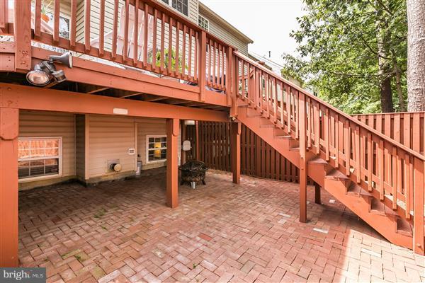 660 Howards Loop Annapolis, MD 21401 - Photo 24 of 25 Exterior (General)