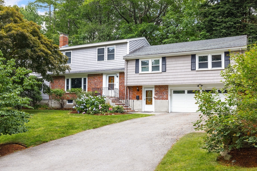 22 Bracebridge Road Newton, MA 02459 - Photo 2 of 39