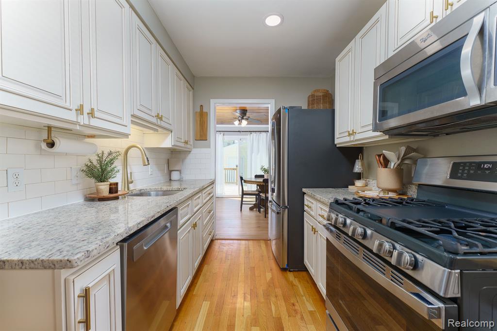 2125 Franklin Road Berkley, MI 48072 - Photo 6 of 22