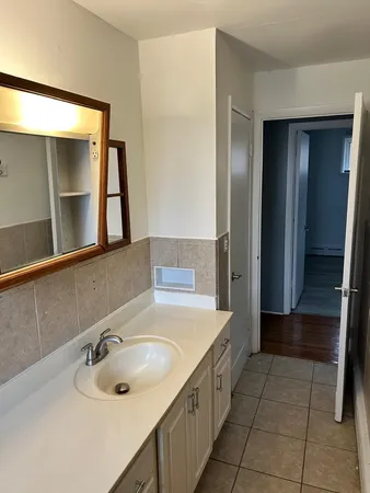 $135,000 | 3924 Sunset Avenue, Markham, IL 60428