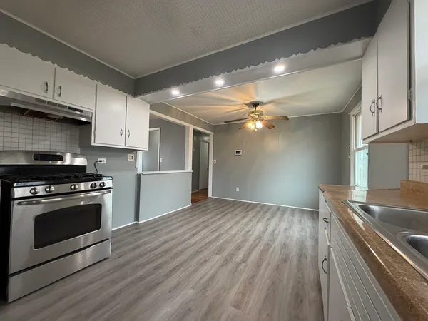 $135,000 | 3924 Sunset Avenue, Markham, IL 60428