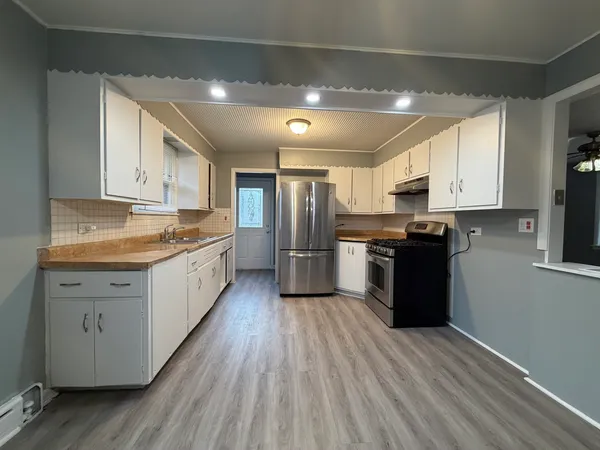 $135,000 | 3924 Sunset Avenue, Markham, IL 60428