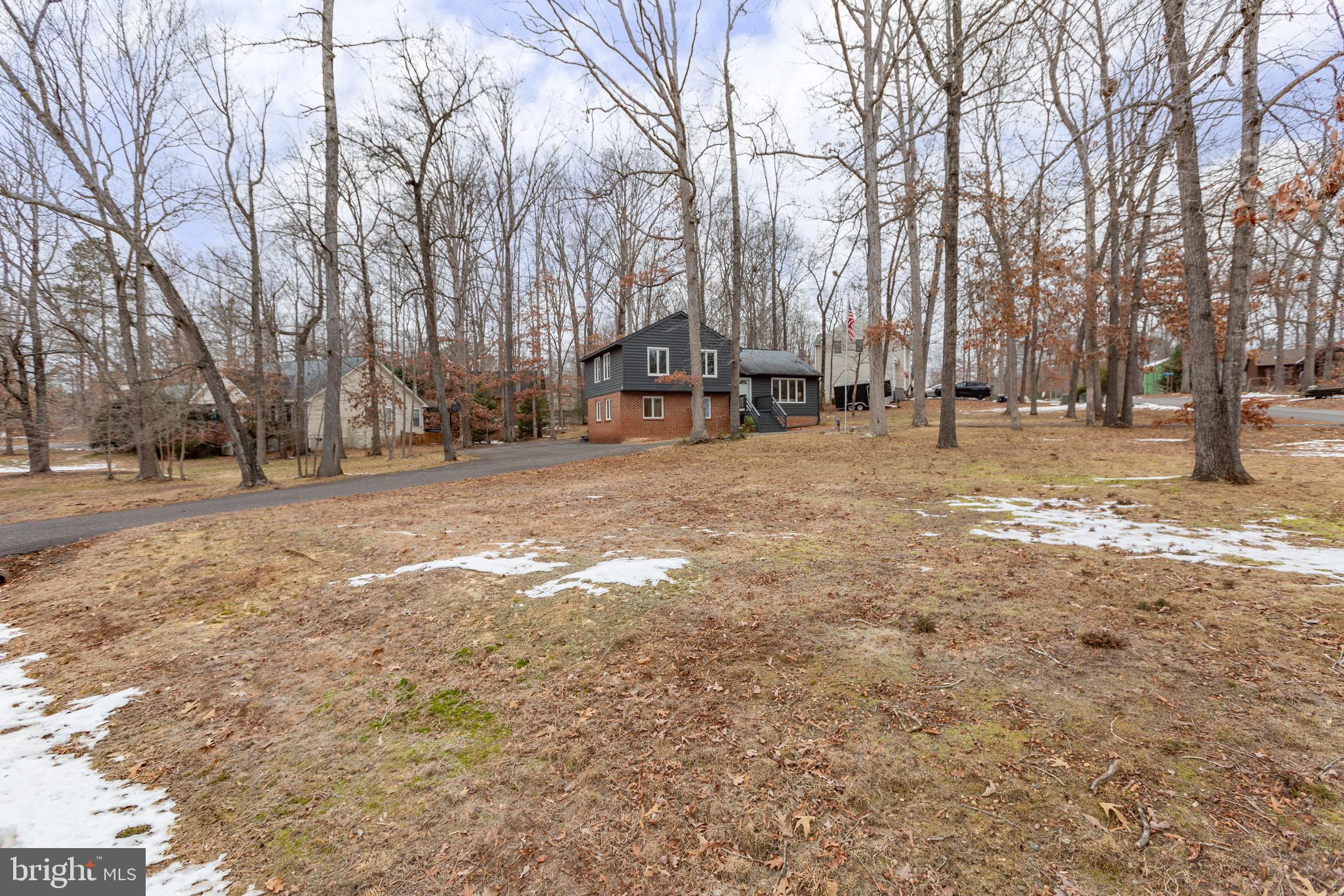 915 Kent Drive Ruther Glen, VA 22546 - Photo 9 of 42 Large Corner Lot
