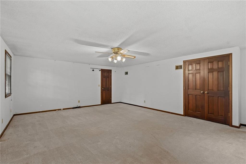 4724 Mullen Road Shawnee, KS 66216 - Photo 27 of 37 Gallery Image 27