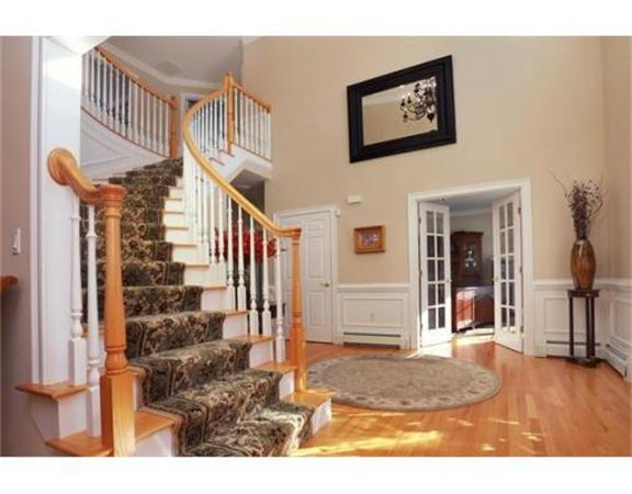 6 Nathan Lane Middleton, MA 01949 - Photo 3 of 27 Gallery Image 3