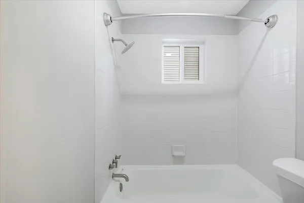 $1,195 | 1016 East 7th Street, Unit 4, Houston, TX 77009