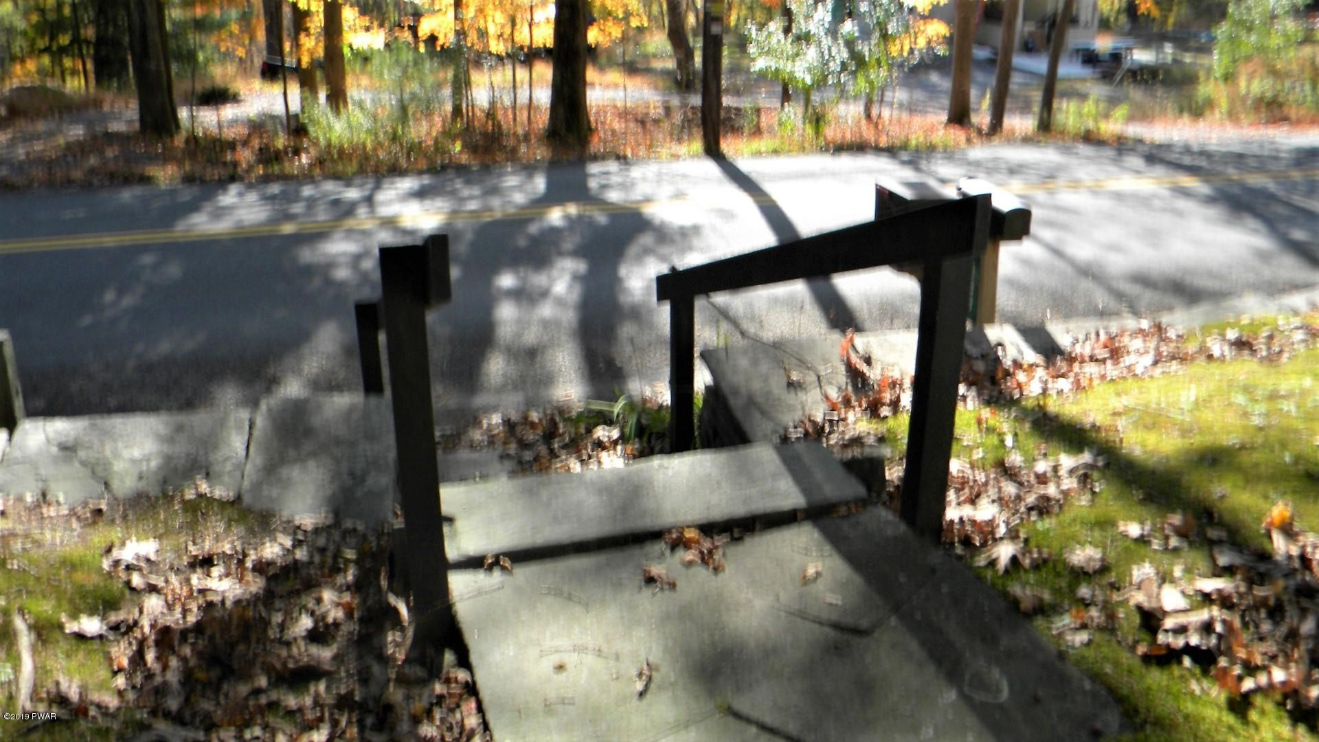 997 Towpath Road Hawley, PA 18428 - Photo 30 of 37 32-Walk Way