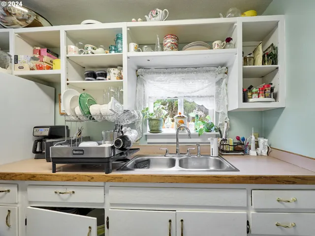 $309,000 | 2453 Simpson Street Southeast, Salem, OR 97301