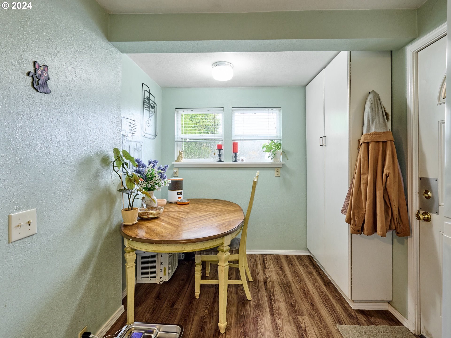2453 Simpson Street Southeast Salem, OR 97301 - Photo 16 of 36 Dining Area