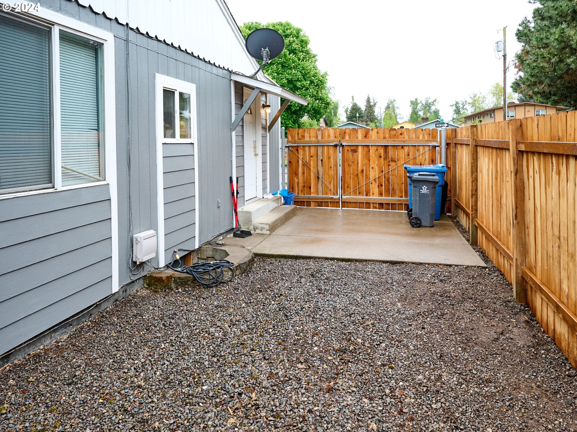 2453 Simpson Street Southeast Salem, OR 97301 - Photo 31 of 36 Patio