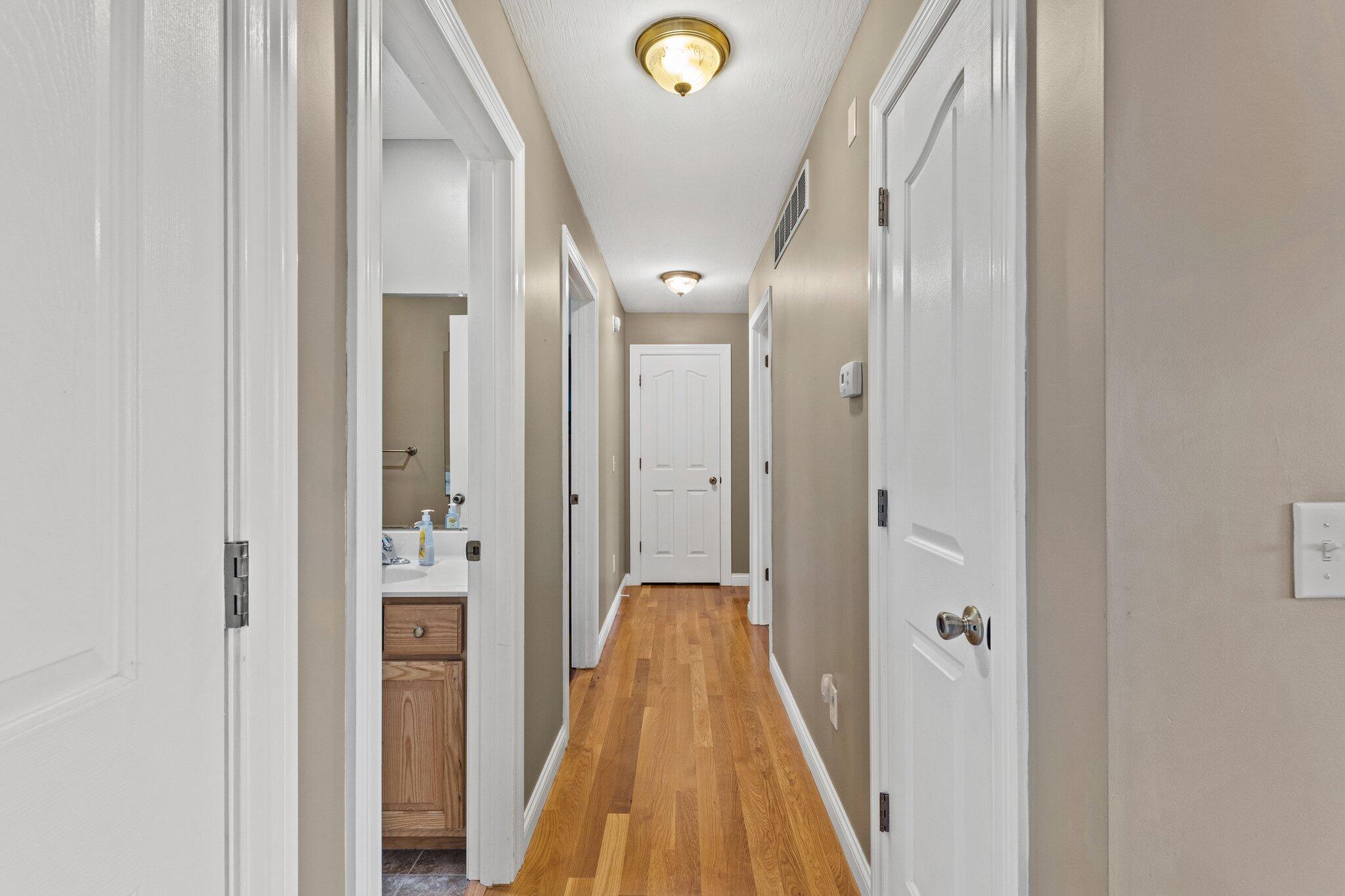7-web-or-mls-106-hubble-rd