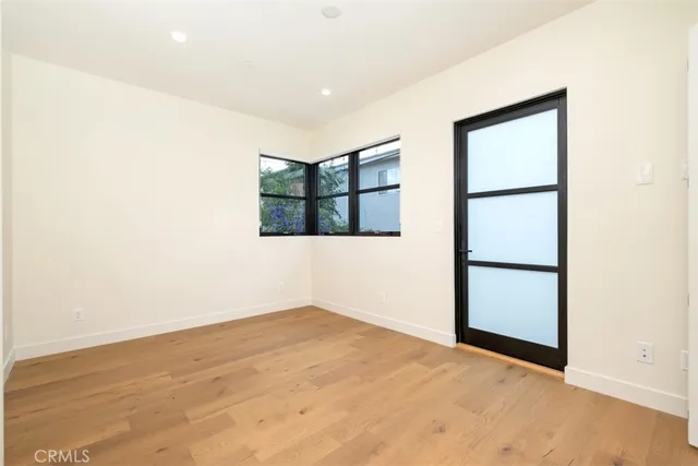 $1,690,000 | 822 South Plymouth Boulevard, Unit 4, Los Angeles, CA 90005