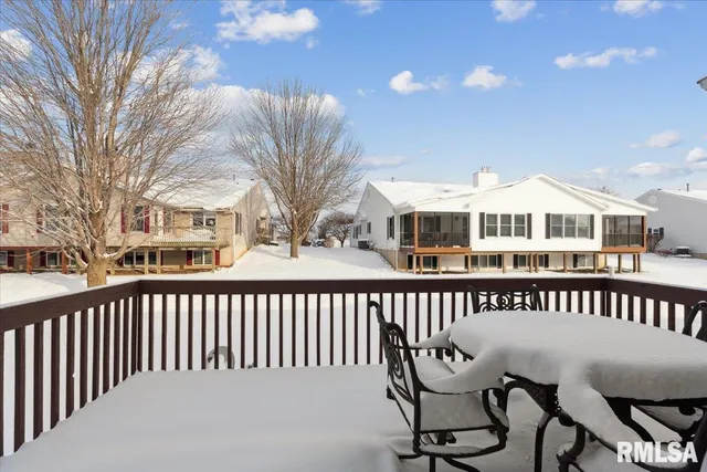 $369,900 | 707 Wells Fargo Trail, Le Claire, IA 52753