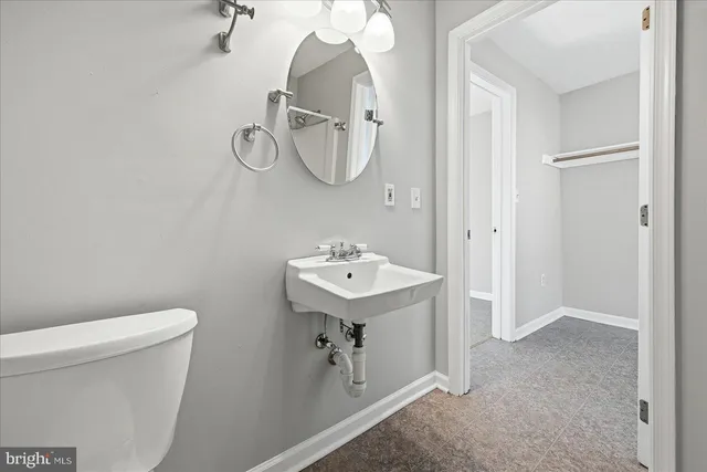 $2,600 | 37127 Butts Lane, Purcellville, VA 20132