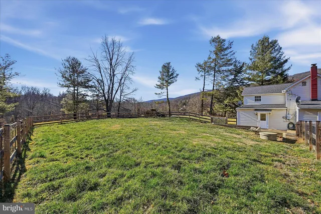 $2,600 | 37127 Butts Lane, Purcellville, VA 20132