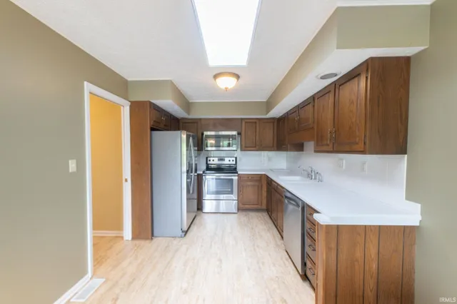 $2,500 | 604 West Soutar Drive, Bloomington, IN 47403